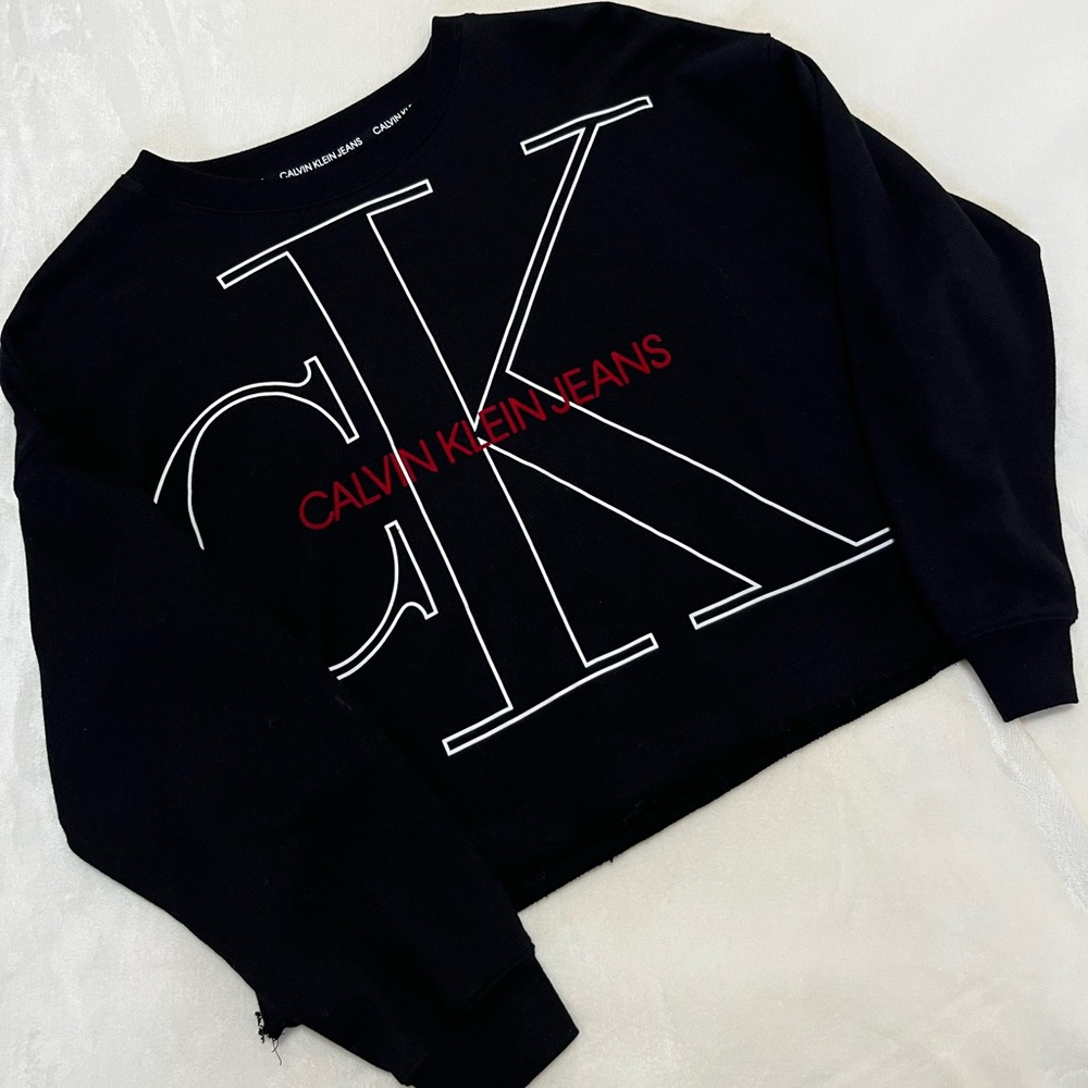 calvin klein jeans monogram pullover cropped sweatshirt